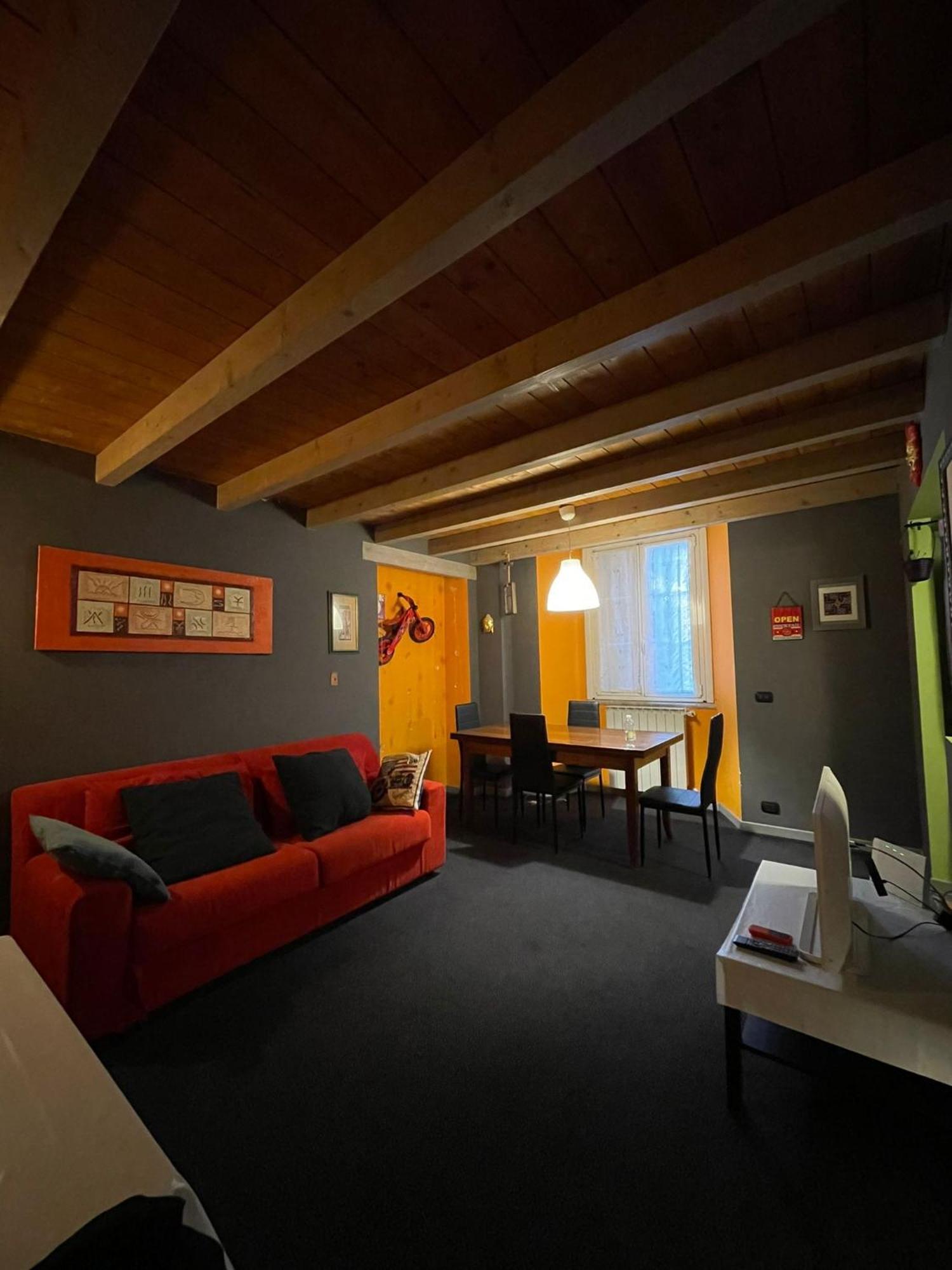 Rainbow House Apartamento Intra Exterior foto